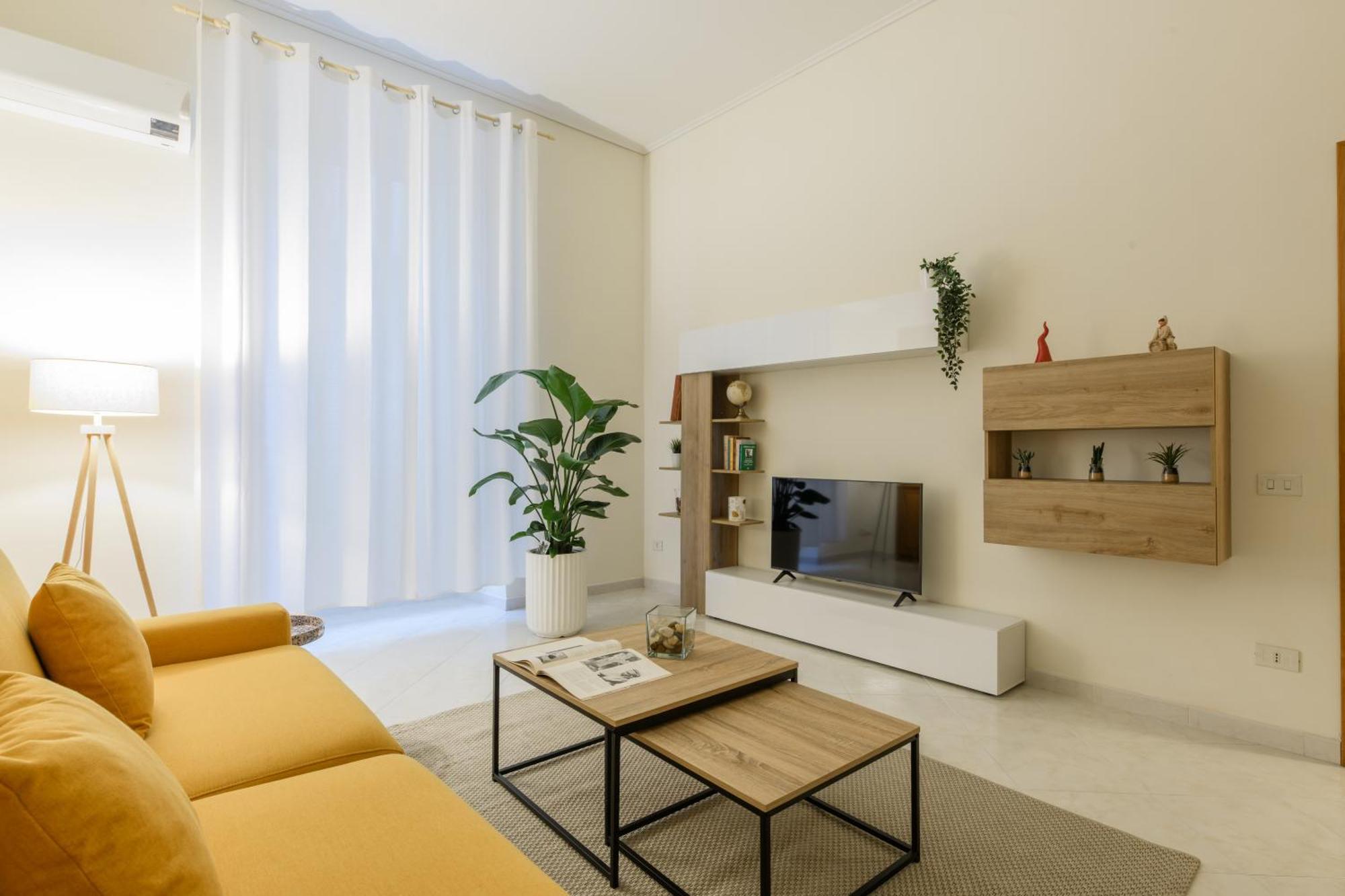 Apartment Domus-historic Center-central Station Naples