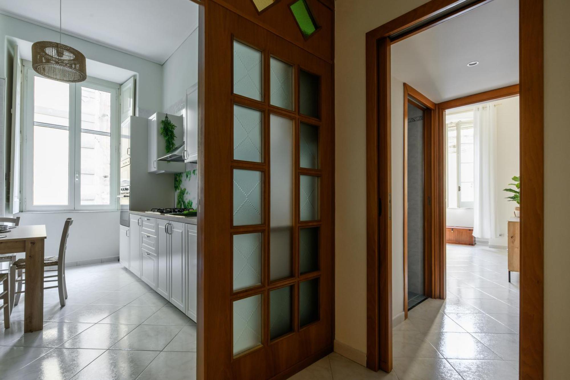 Apartment Domus-historic Center-central Station Naples